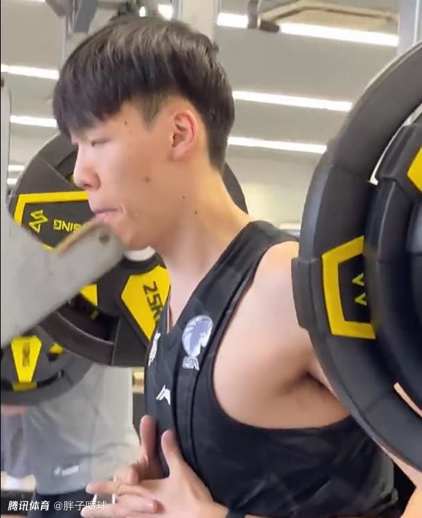 精品三级在线观看