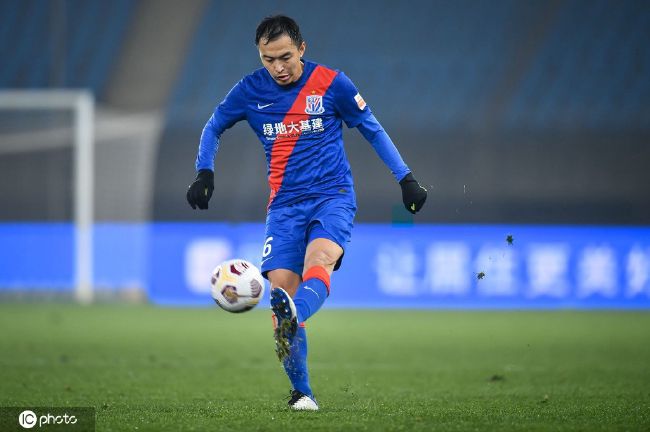 小樱玉足脚交榨精footjob